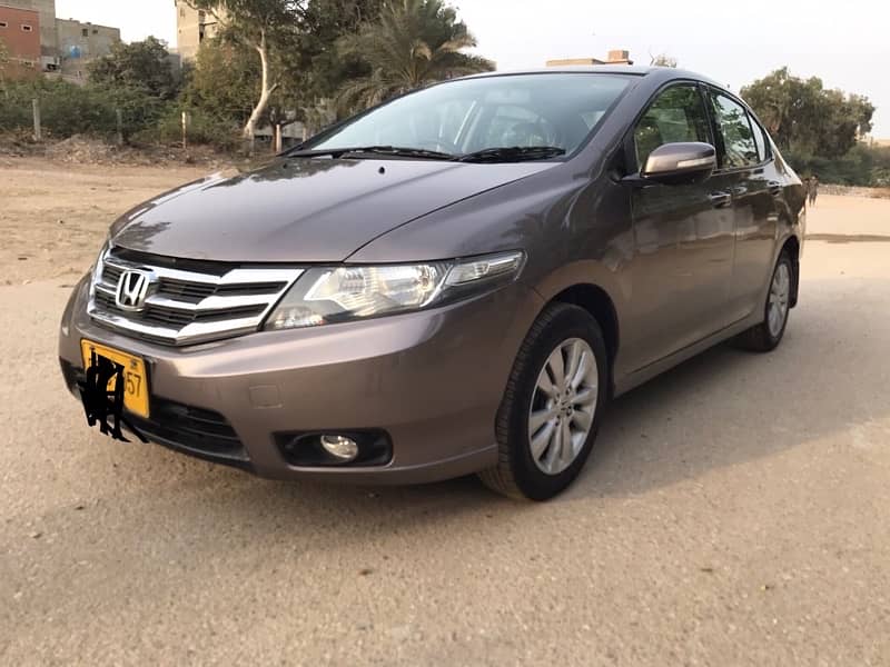 HONDA CITY ASPIRE 1.3 PROSMETIC ORIGNAL CONDITION 2015 MODEL 1