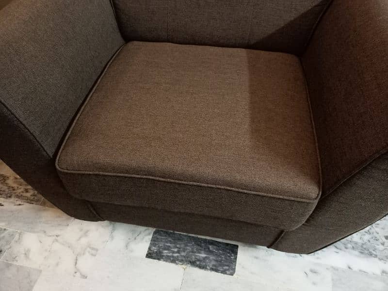 Sofa Set 4 seater Mint Condition 12