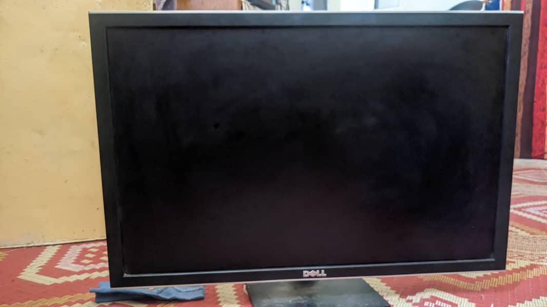 Dell UltraSharp 3007WFP 30-inch Widescreen LCD Monitor 0