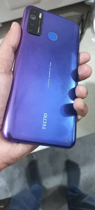 Tecno Camon 15 - 4 gb 64 gb - 48 hours battery standby - 9/10 0