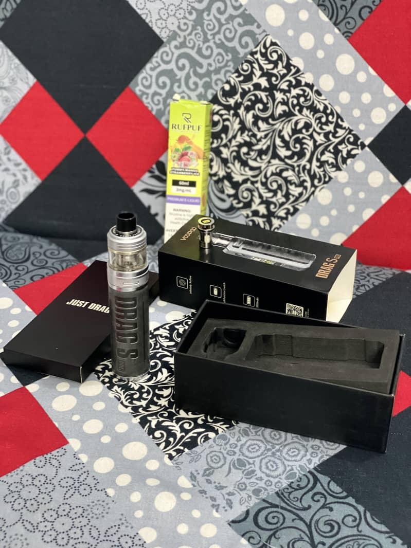 VAPE DRAG S PRO VOOPOO 80w 3000mah battery like new for sale 9