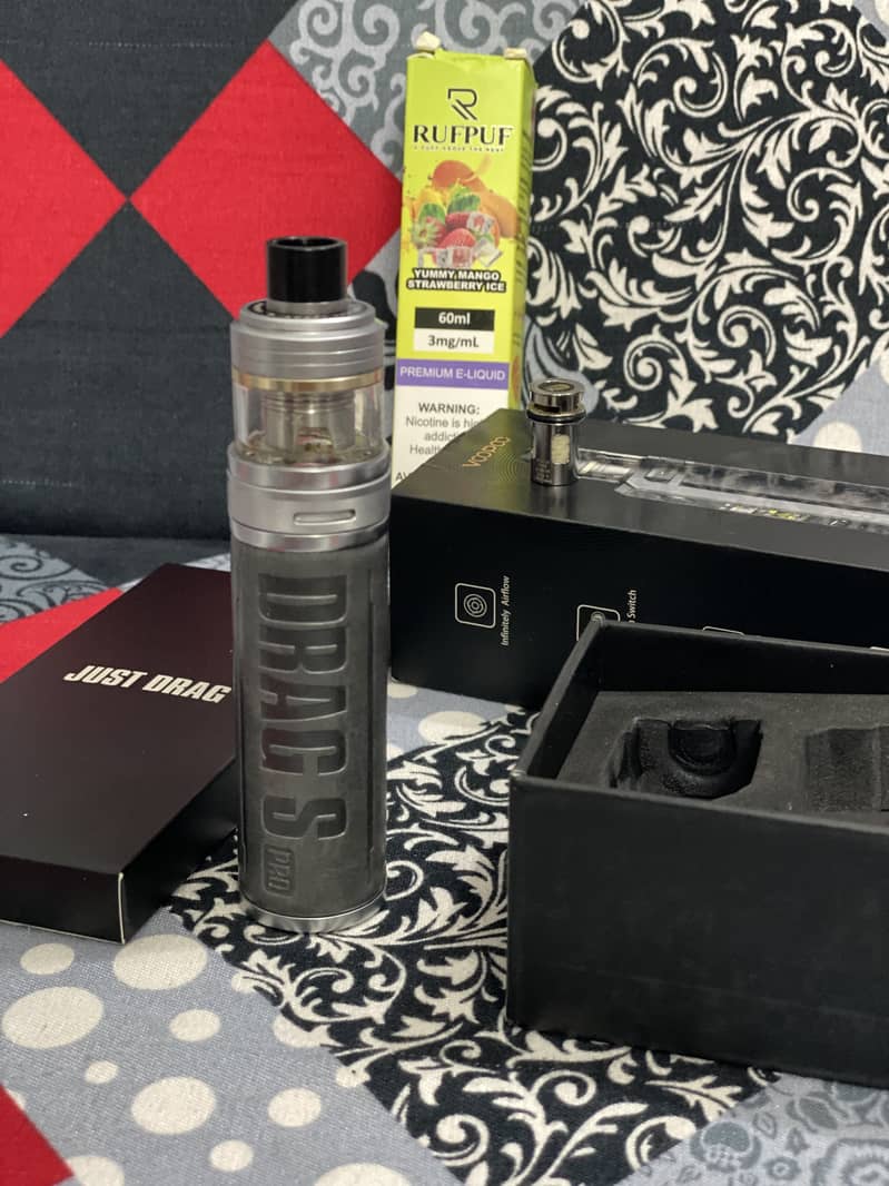 VAPE DRAG S PRO VOOPOO 80w 3000mah battery like new for sale 10