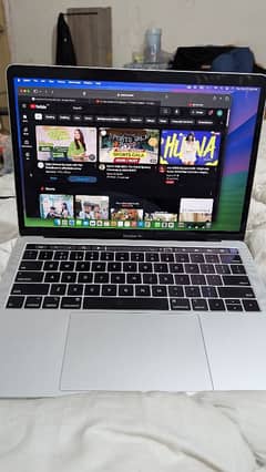 MacBook Pro 2018 | Core i5 | 8GB RAM | 256GB SSD