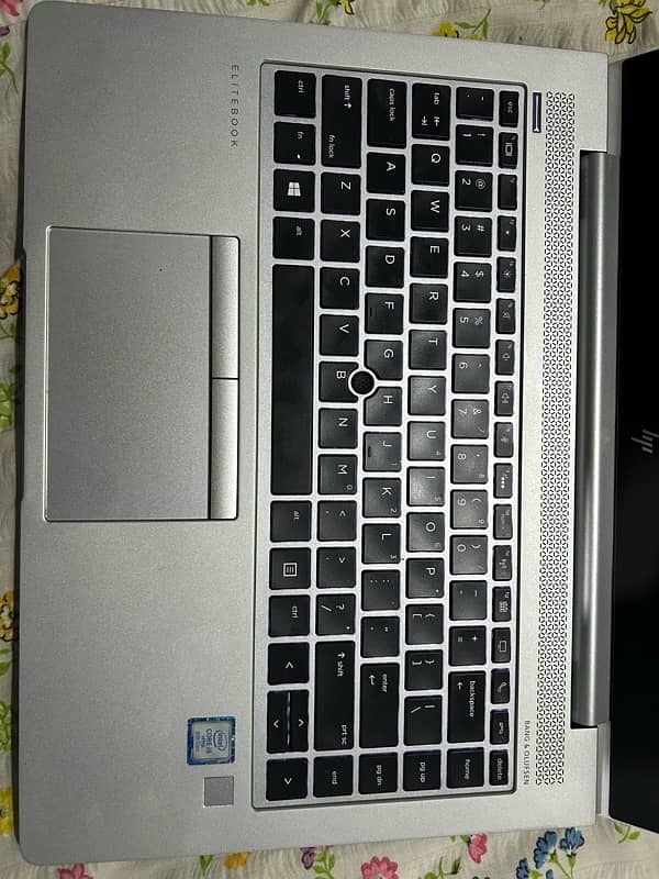 HP Elitebook 840 G5 i5 8th Gen 12 gb ram 256 gb ssd 8