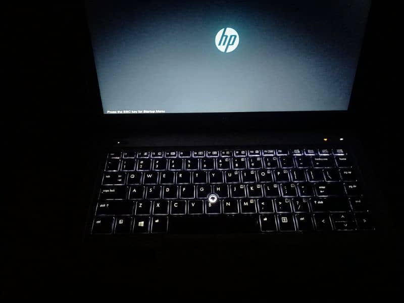 HP LAPTOP 6