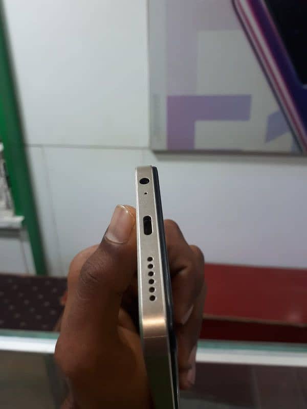 Infinix smart 8 pro 5