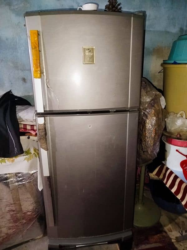 Dawlance Fridge with freezer 1