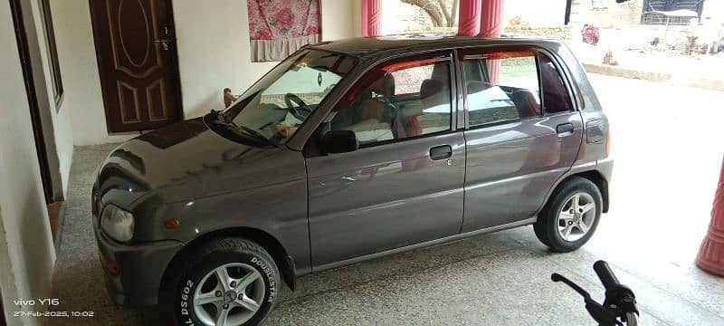 Daihatsu Cuore 2009 3