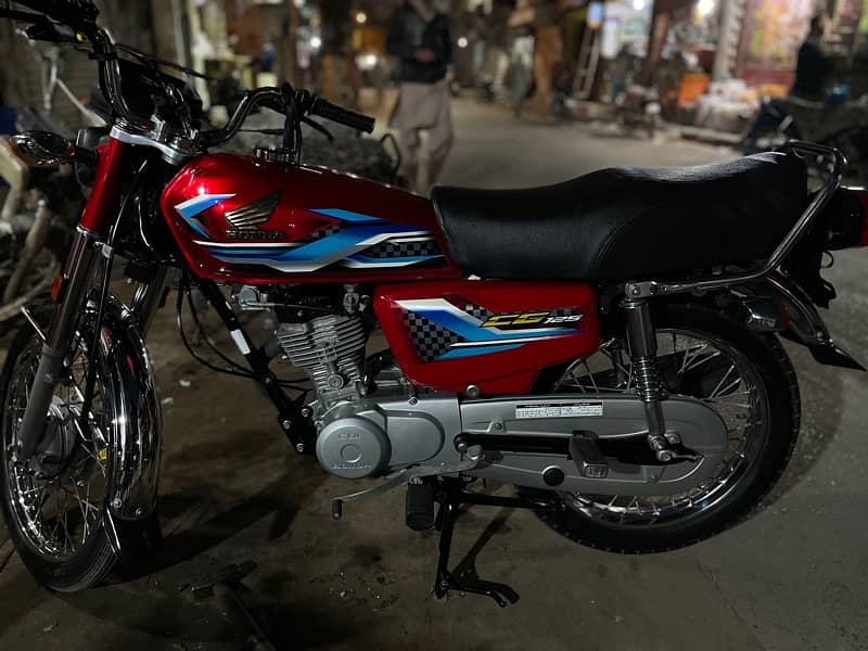 Honda CG 125 2024 4