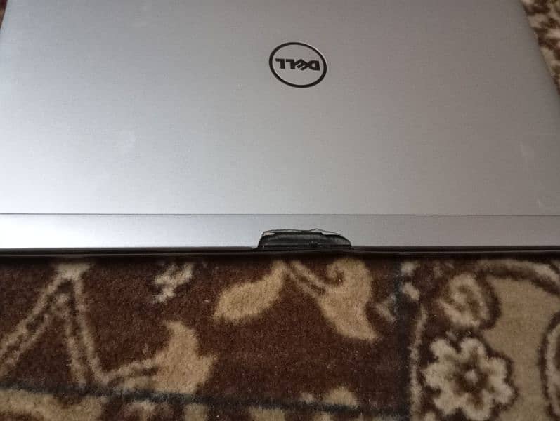 Dell Latitude Laptop slightly used laptop 9