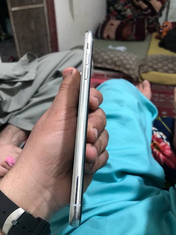 iPhone XS max 64gb battery 79 non pta 4