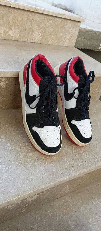 Original jordan for sale its used but very need and clean 0