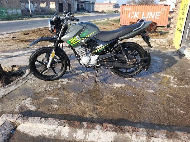 Yahama YBR125G 6