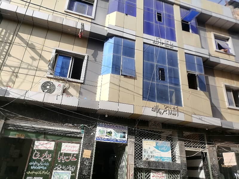 Gorgeous Prime Location 8 Marla Building For sale Available In Saddar 4