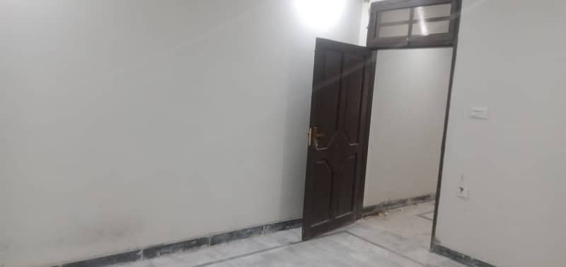 Investors Should Rent This Prime Location Upper Portion Located Ideally In Gulberg 18