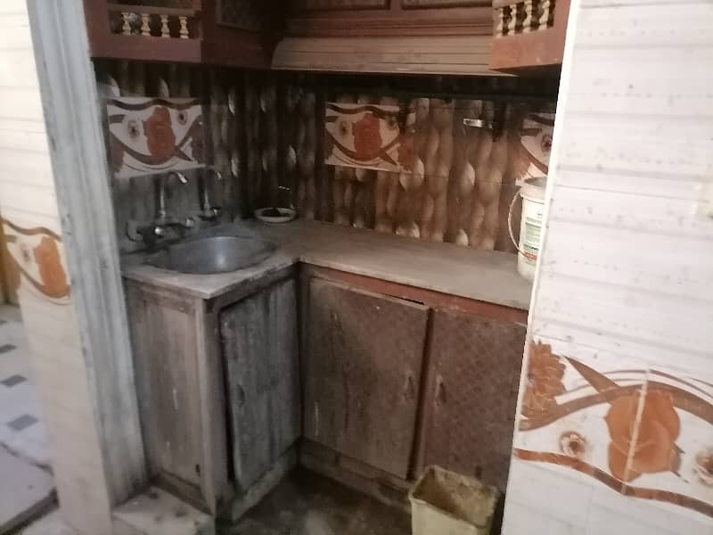 Prime Location 100 Square Feet Room For Rent In Sunehri Masjid Road Sunehri Masjid Road  Rejected 3