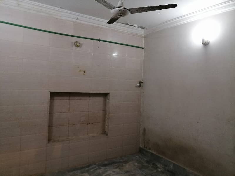 Prime Location 100 Square Feet Room For Rent In Sunehri Masjid Road Sunehri Masjid Road  Rejected 5