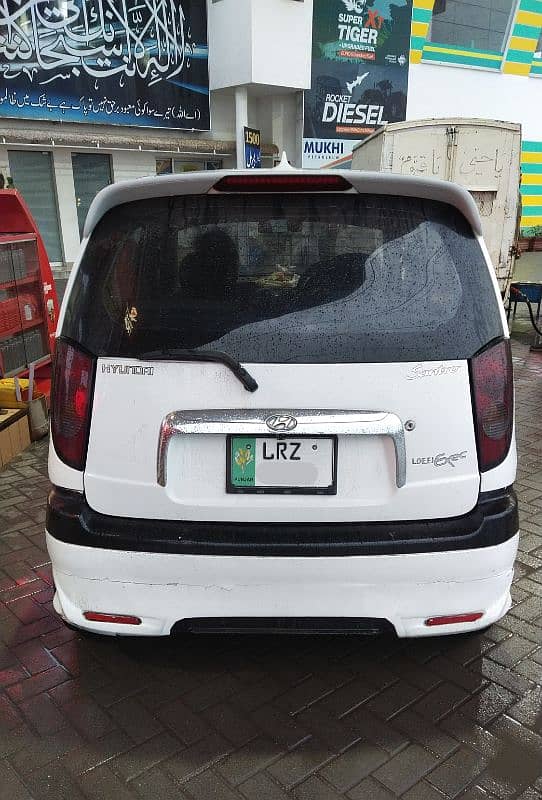 Hyundai Santro Exec 2004 Model White Colour 2