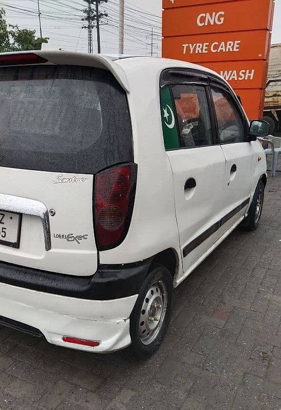 Hyundai Santro Exec 2004 Model White Colour 4