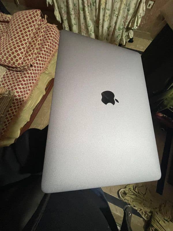 MacBook Pro 2017 10