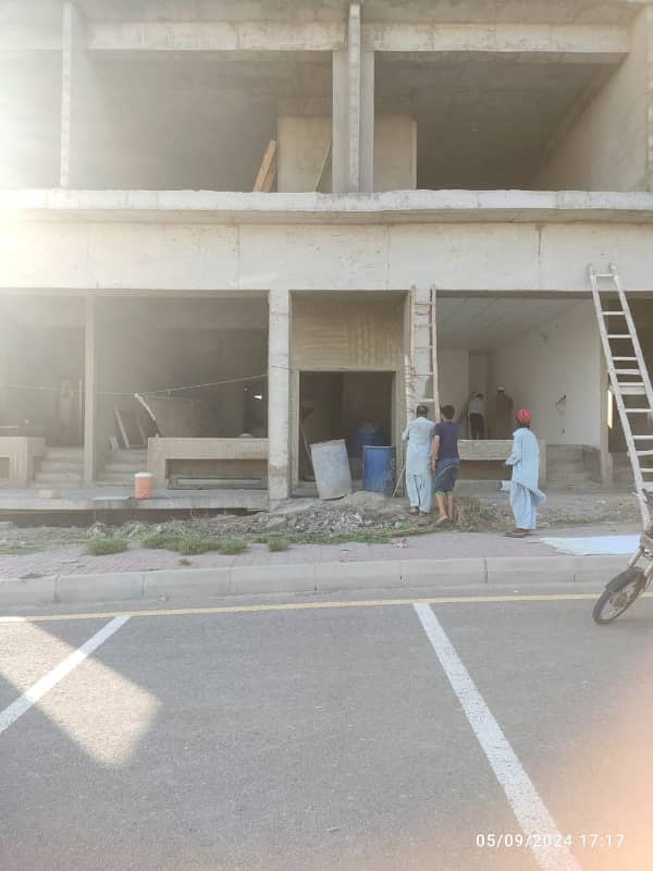 Precinct 10A shop+basement for sale in Bahria town karachi. 4