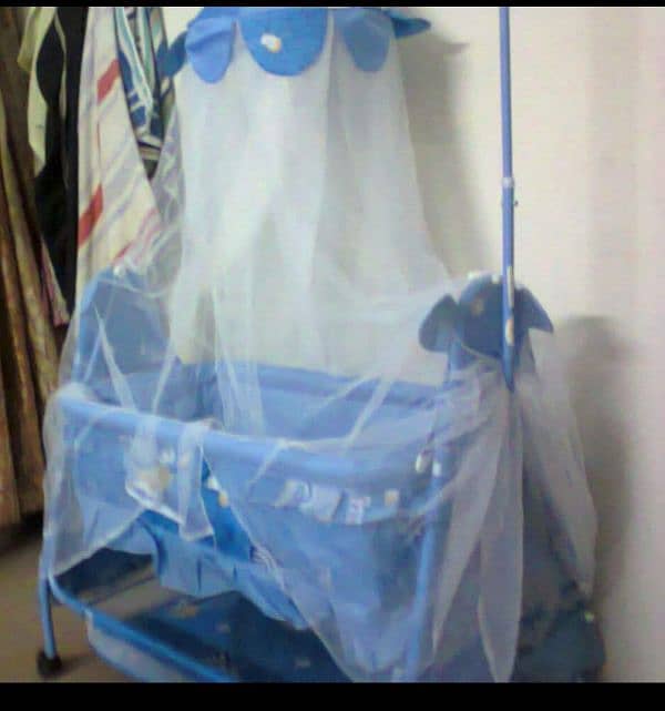 iron baby cot. , with swing and mosquito net 2