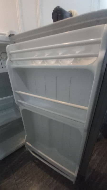 refrigerator 1