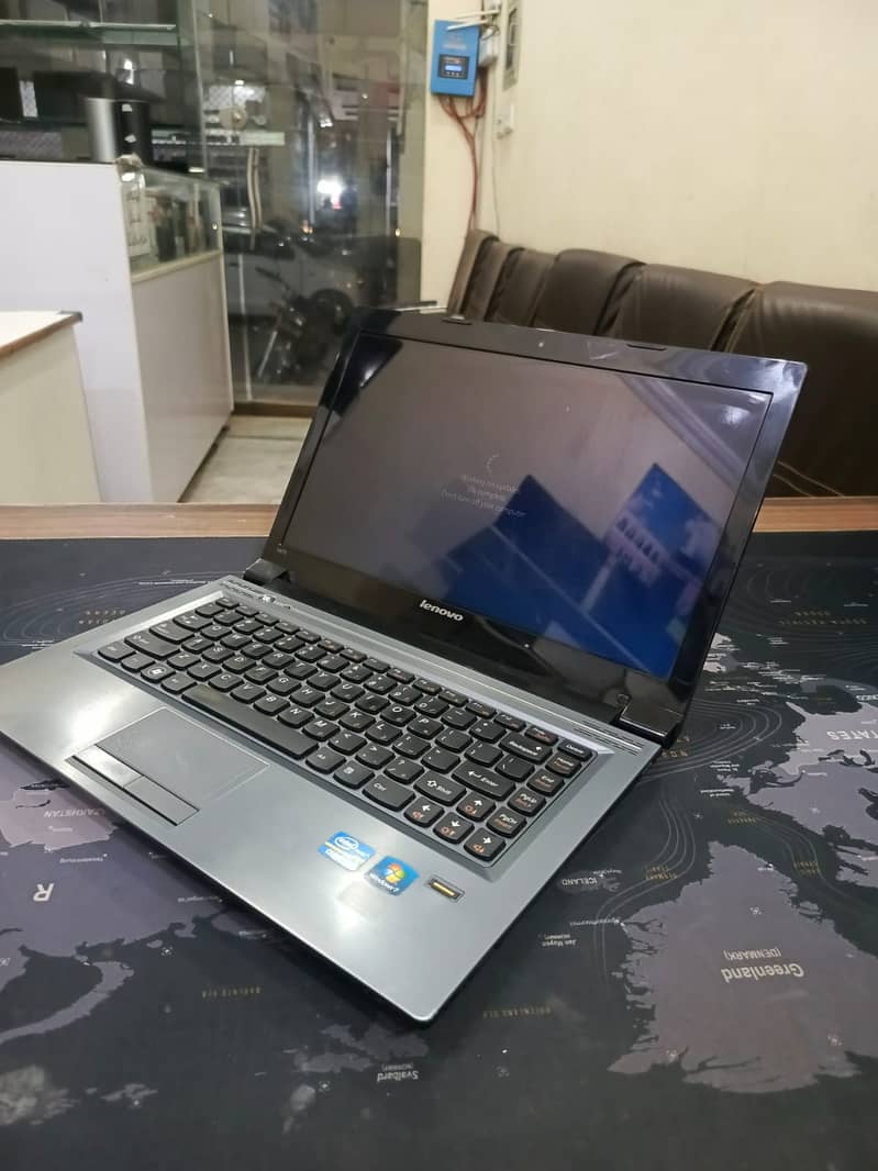 Lenovo V470 (Core i7-2630QM Cuad Core) Gen 6GB Ram 128 GB SSD 10