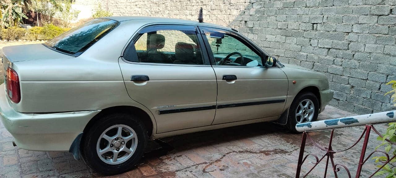 Suzuki Baleno 2001 1