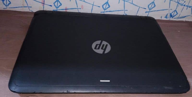 laptop. 8gb. 64gb . com name hp 0