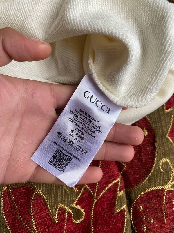 Gucci Medium Size Original Sweatshirt With Verified Tags 1