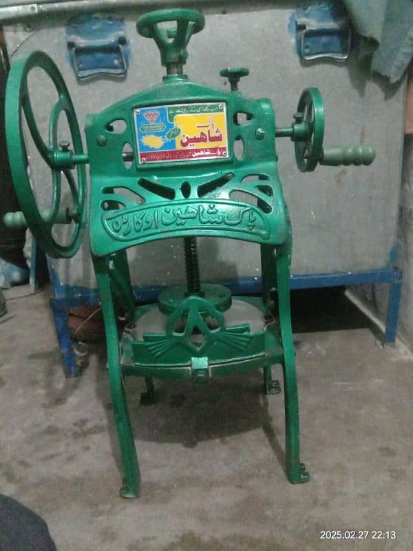 Gola ganda machine, ice crusher machine 1