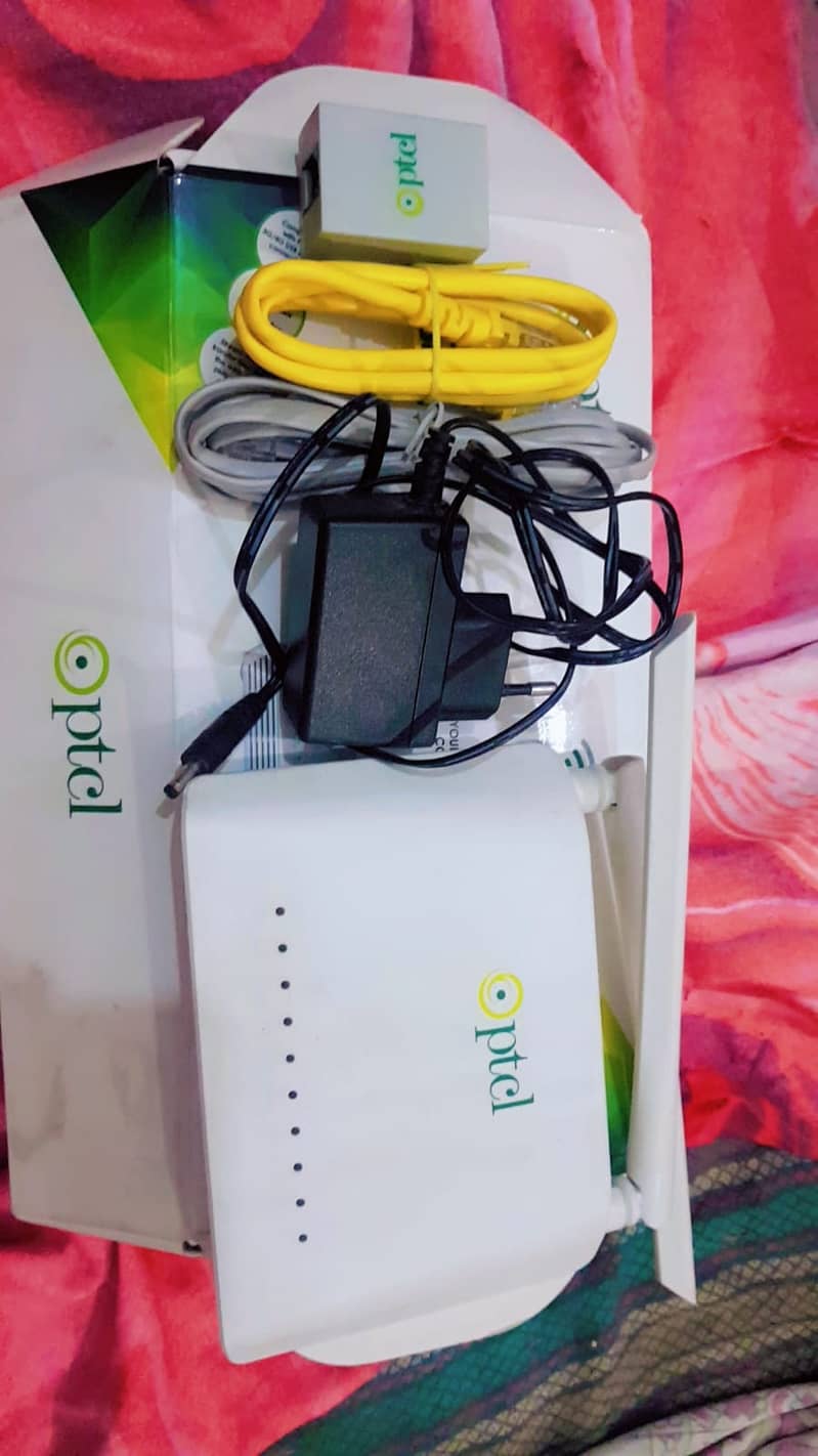 Ptcl wireless N 300 VDSL2 Modem Router 1