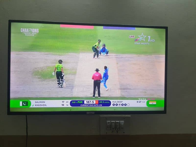 Tcl android led 40" complete box no fault All perfect (call me) 1