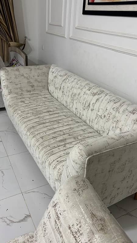 7 seater sofa set!!Elegance condition!!just 1 month used! 4