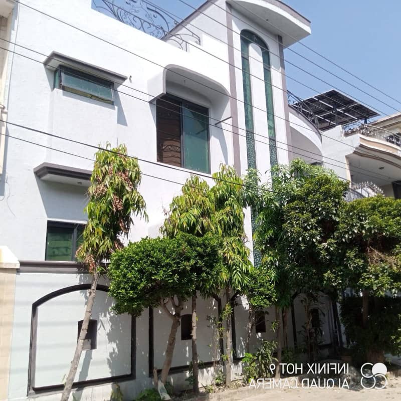 10 Marla House For Sale In Johar Town, Block L Prime Location With 5 Bedrooms And Modern Amenities 8