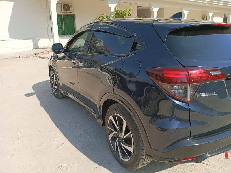 Honda Vezel 2018 9