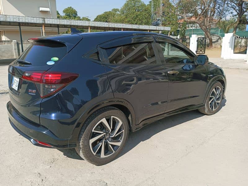 Honda Vezel 2018 11