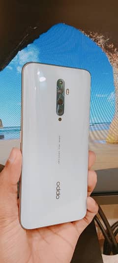 Oppo Reno 2z 8/256GB with Charger and box (25000)