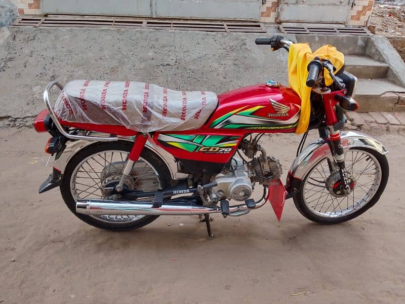 Honda CD 70 motorcycle for sale model 2022 03708340134//03290347338 4