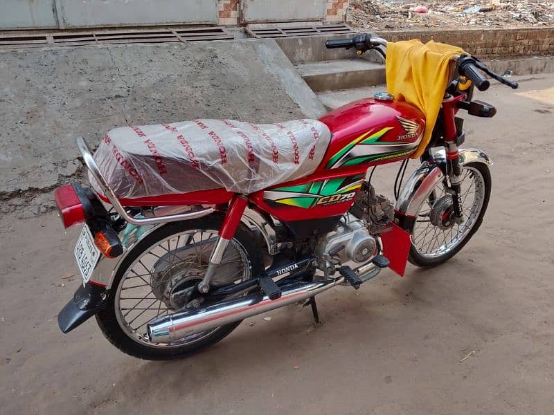 Honda CD 70 motorcycle for sale model 2022 03708340134//03290347338 13