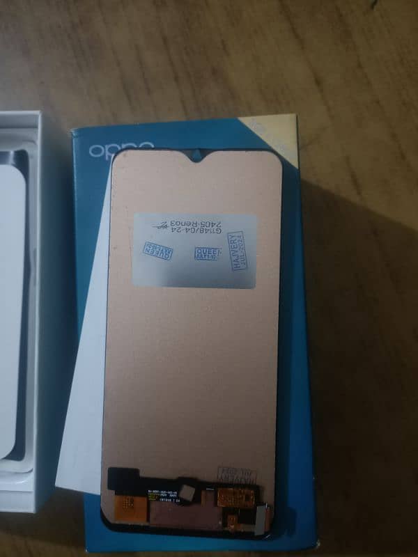 Oppo Reno 3      8/128 with box. 3