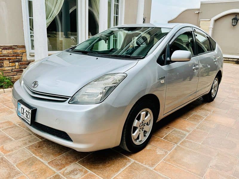 Toyota Prius 2011 3