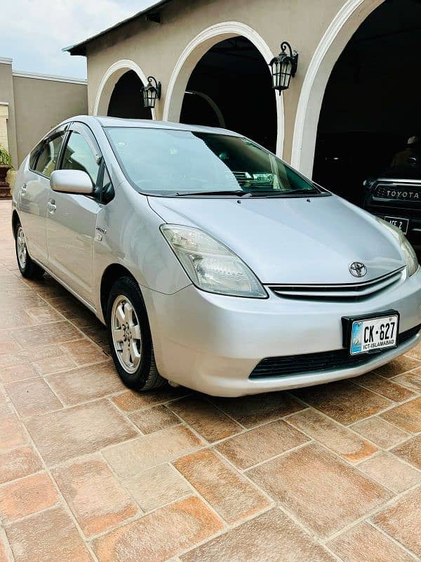 Toyota Prius 2011 4