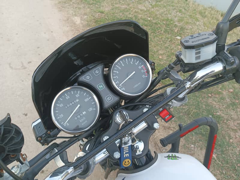 Suzuki GS 150 SE 2021 4