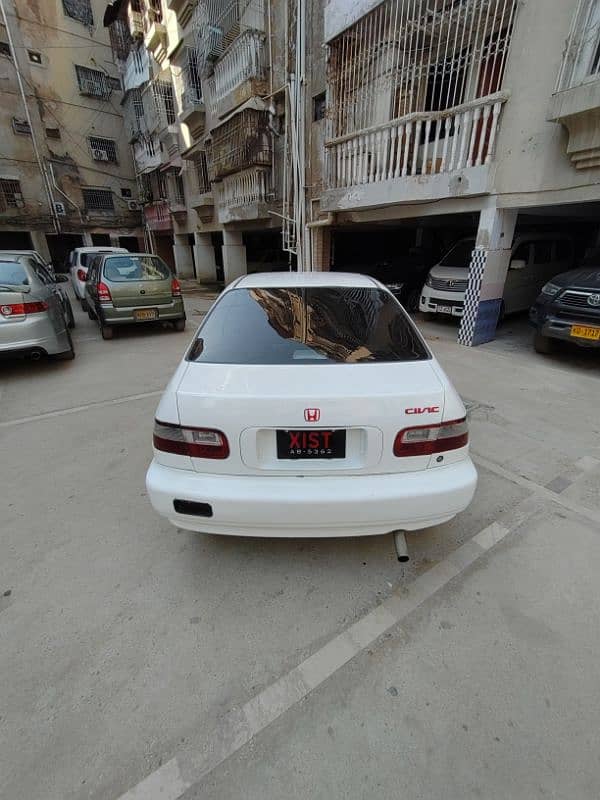 Honda Civic EXi 1995 4