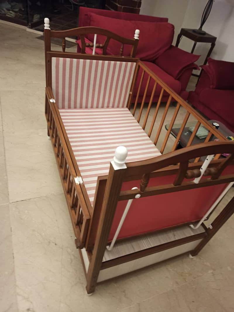 Customized Baby Cot with Swing option For Immediate Sale 0