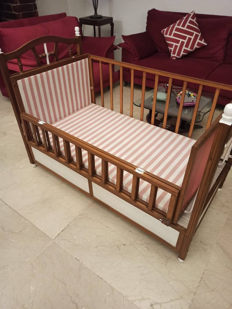 Customized Baby Cot with Swing option For Immediate Sale 2