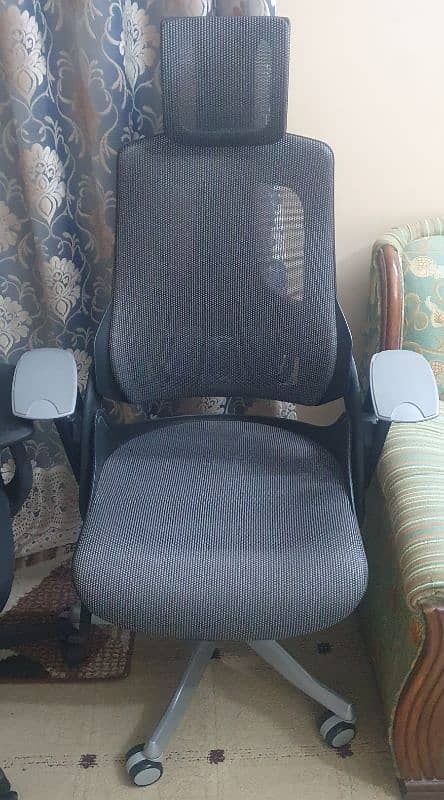 Executive Chair for office use 1