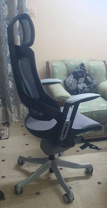 Executive Chair for office use 5